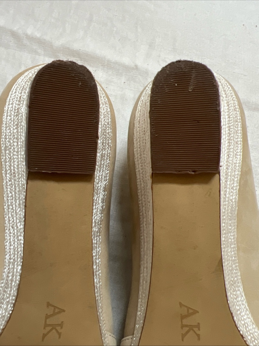 Anne Klein Women's AKDUGAN Wedge Heel Cream Natural Nubuck 7 1/2M Leather Upper - Picture 8 of 16